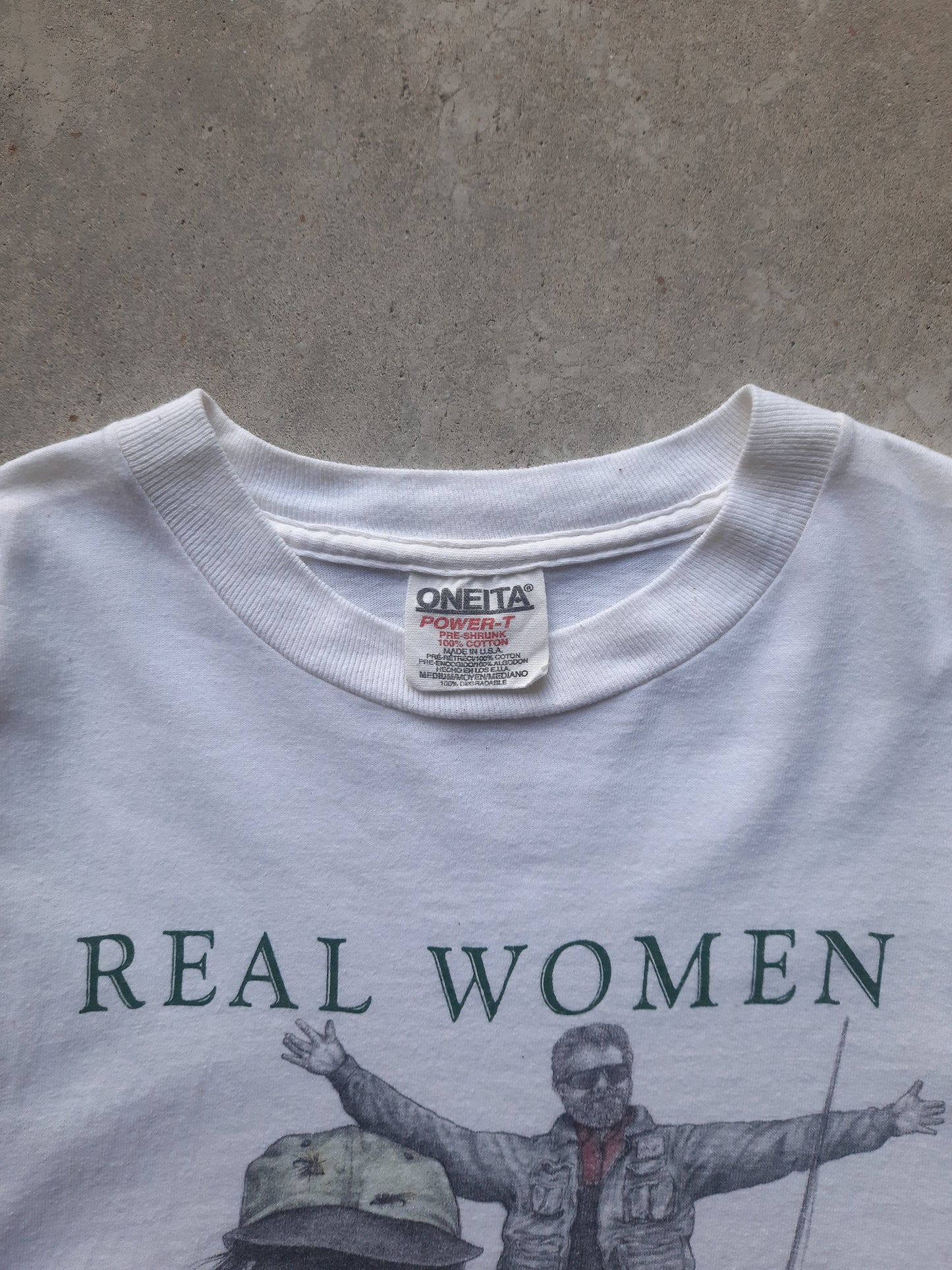 Vintage 90s Peggy Murray ‘Real Women Never Lie About Size’ Fishing T-Shirt (M)