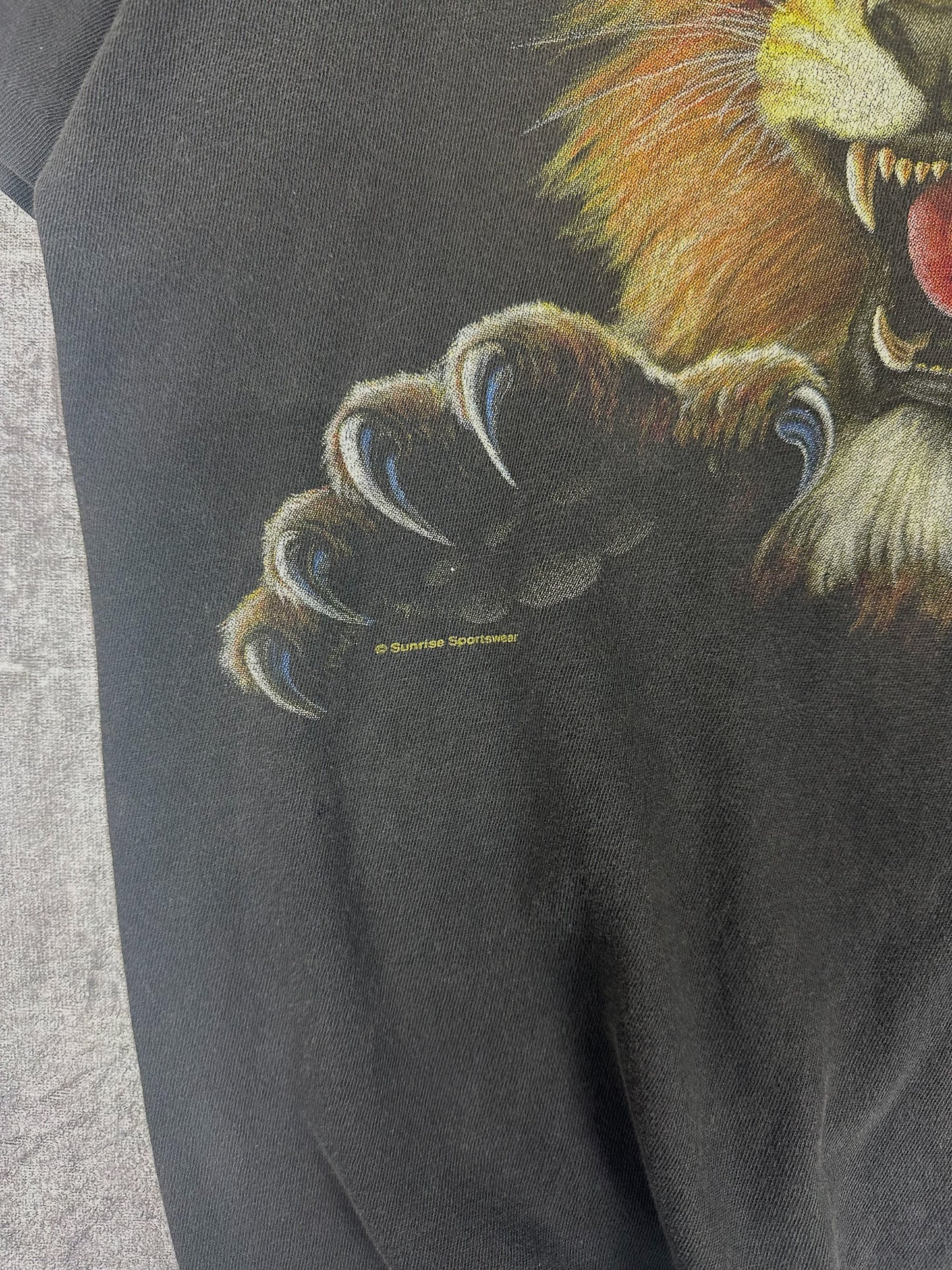 Vintage 90s Sunrise Sportswear Roaring Lion T-Shirt (M)