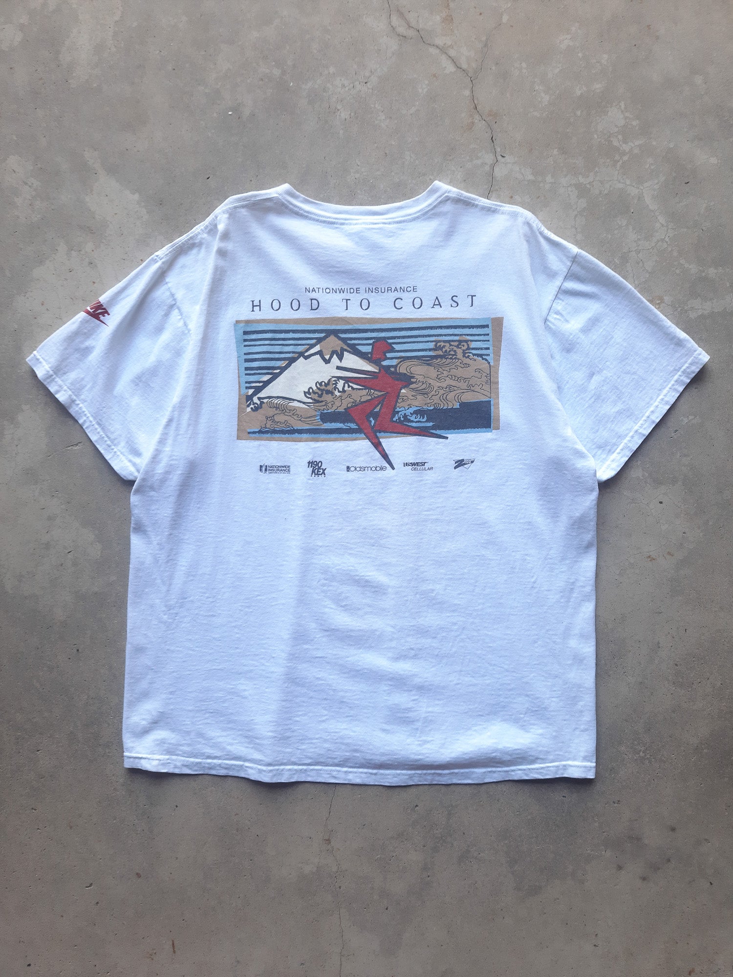 Vintage 1995 Nike Nationwide Insurance 'Hood to Coast' 196 Mile Relay T-Shirt (L)