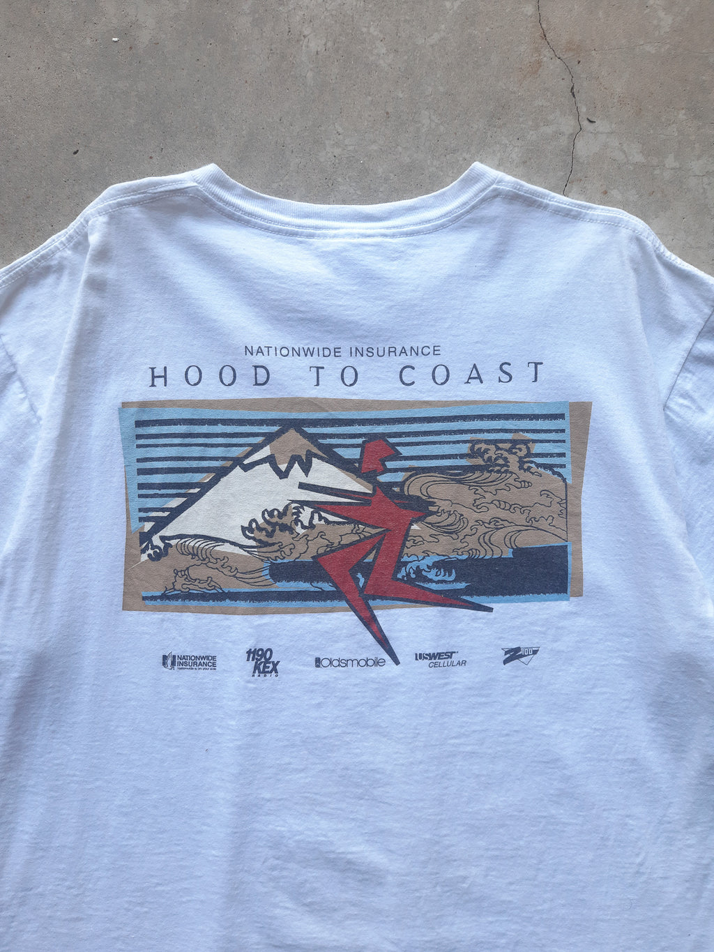 Vintage 1995 Nike Nationwide Insurance 'Hood to Coast' 196 Mile Relay T-Shirt (L)