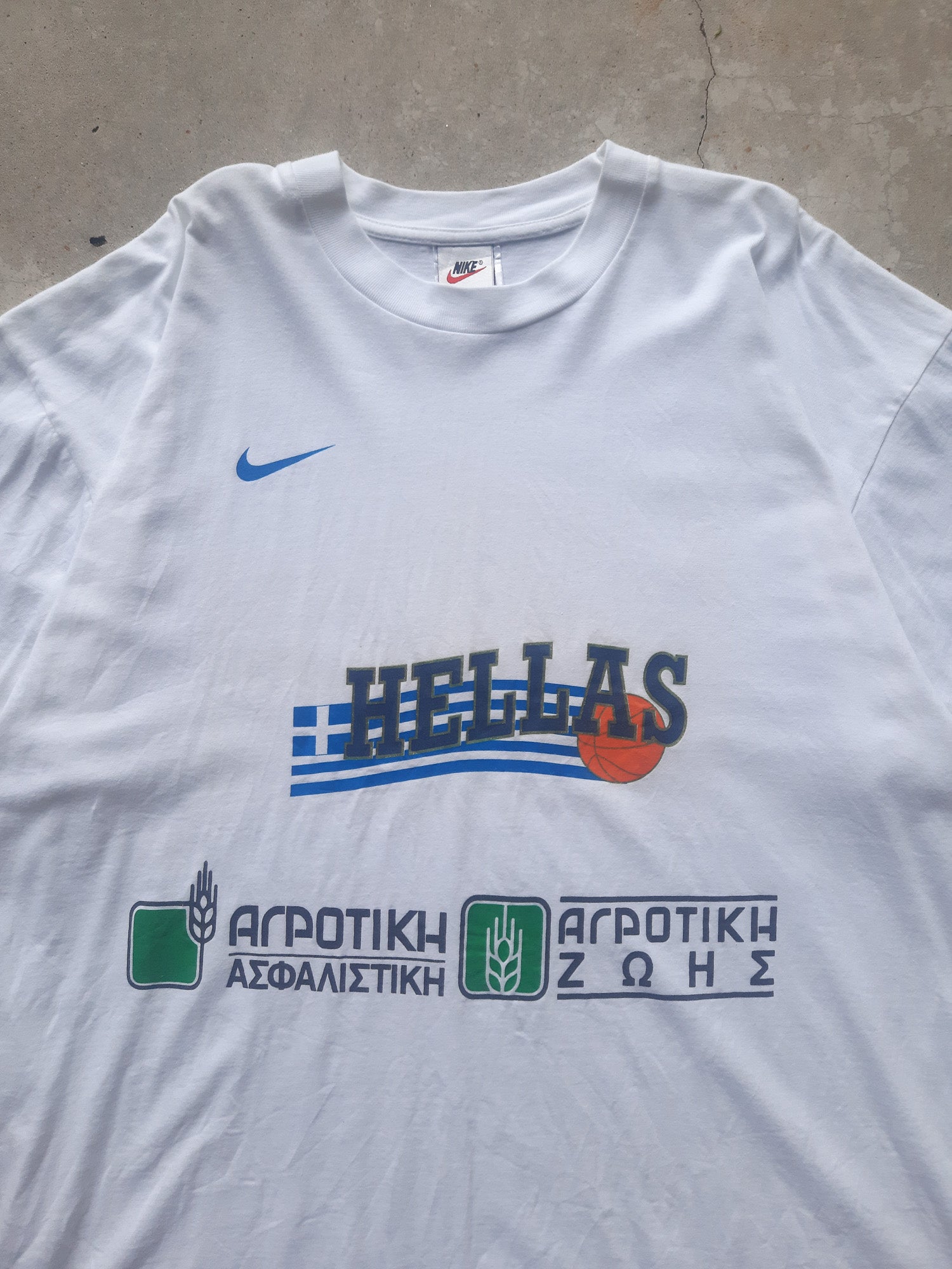 Vintage 90s Nike Greece Hellas Olympics Basketball Small Swoosh T-Shirt (XL)