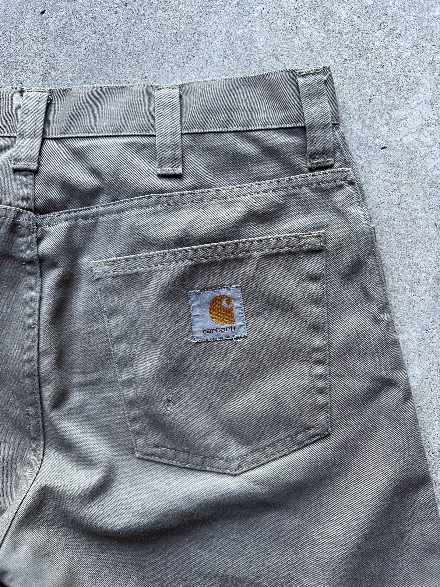 Preloved Carhartt Rockin Pant Upcycled Reworked Workwear Shorts (34)