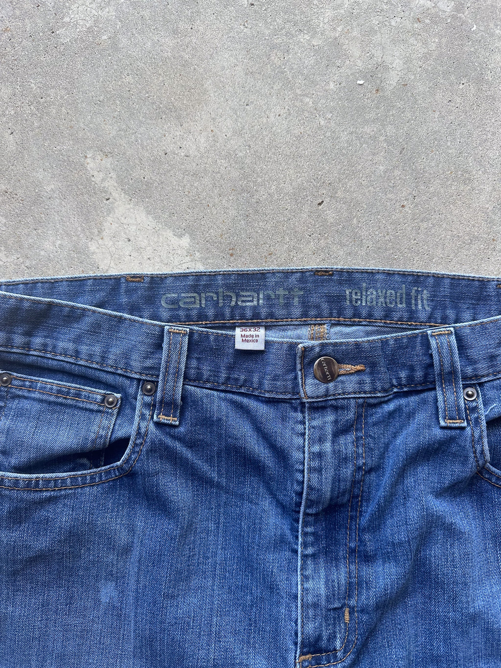 Preloved Carhartt Rugged Flex Relaxed Fit Upcycled Reworked Workwear Shorts (36)