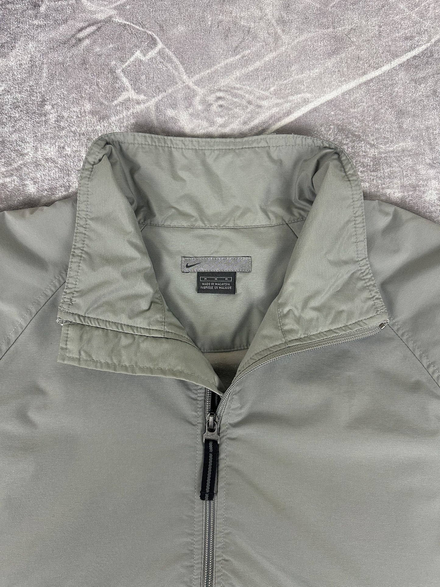 Vintage 00s Nike Horizontal Stripe Embroidered Swoosh Spellout Windbreaker Jacket (M)