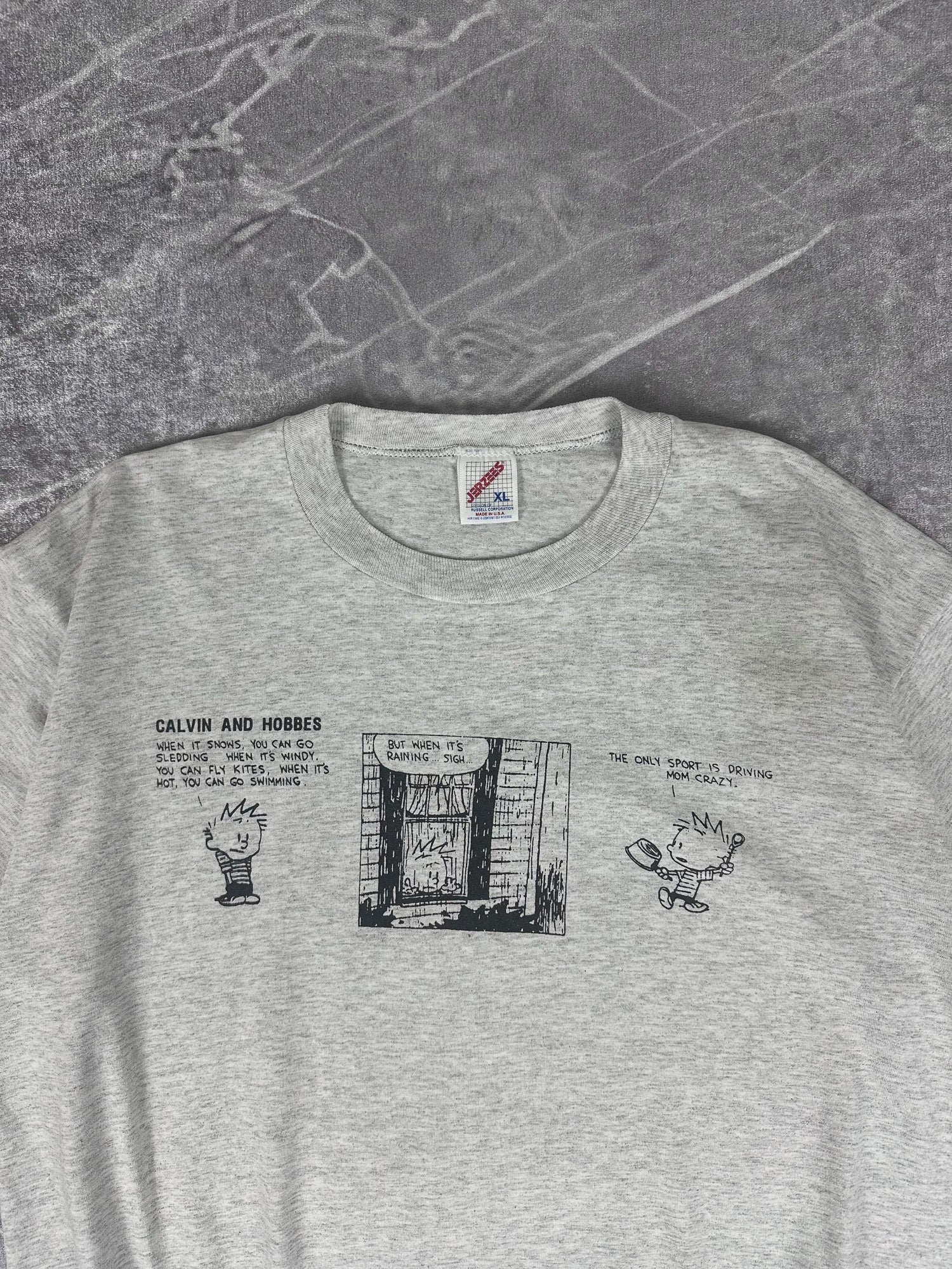 Vintage 1994 Calvin and Hobbes 'Field of View' T-Shirt (XL)