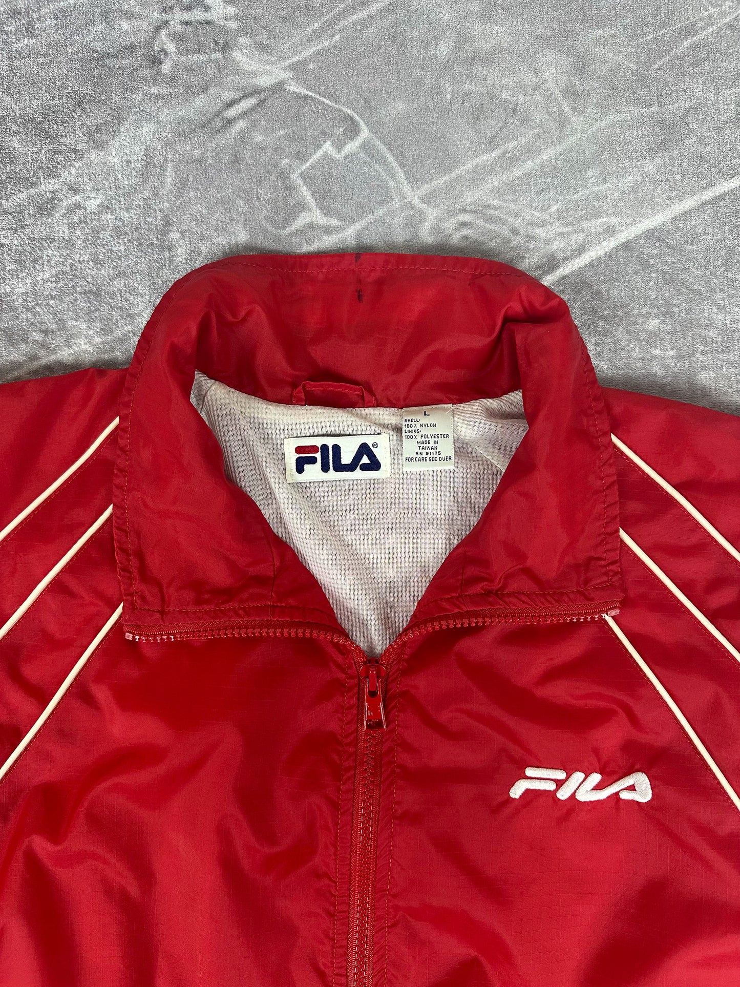 Vintage 90s Fila Embroidered Spellout Piped Windbreaker Jacket (L)