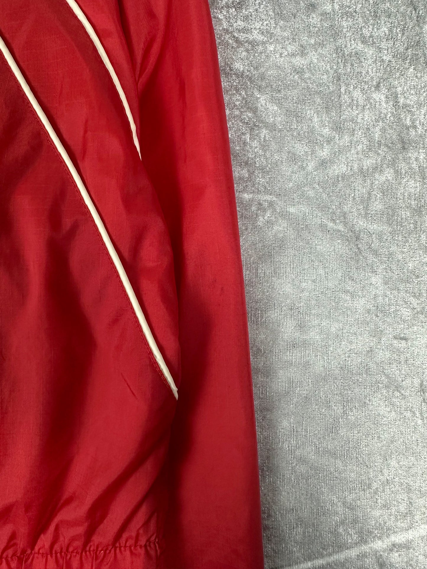 Vintage 90s Fila Embroidered Spellout Piped Windbreaker Jacket (L)