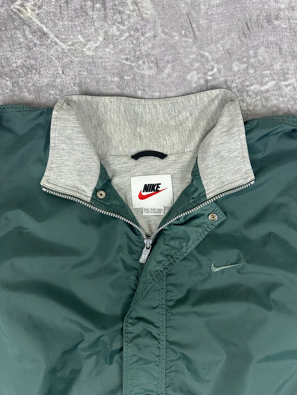Vintage 90s Nike Embroidered Small Swoosh Full Placket Spray Jacket (2XL)