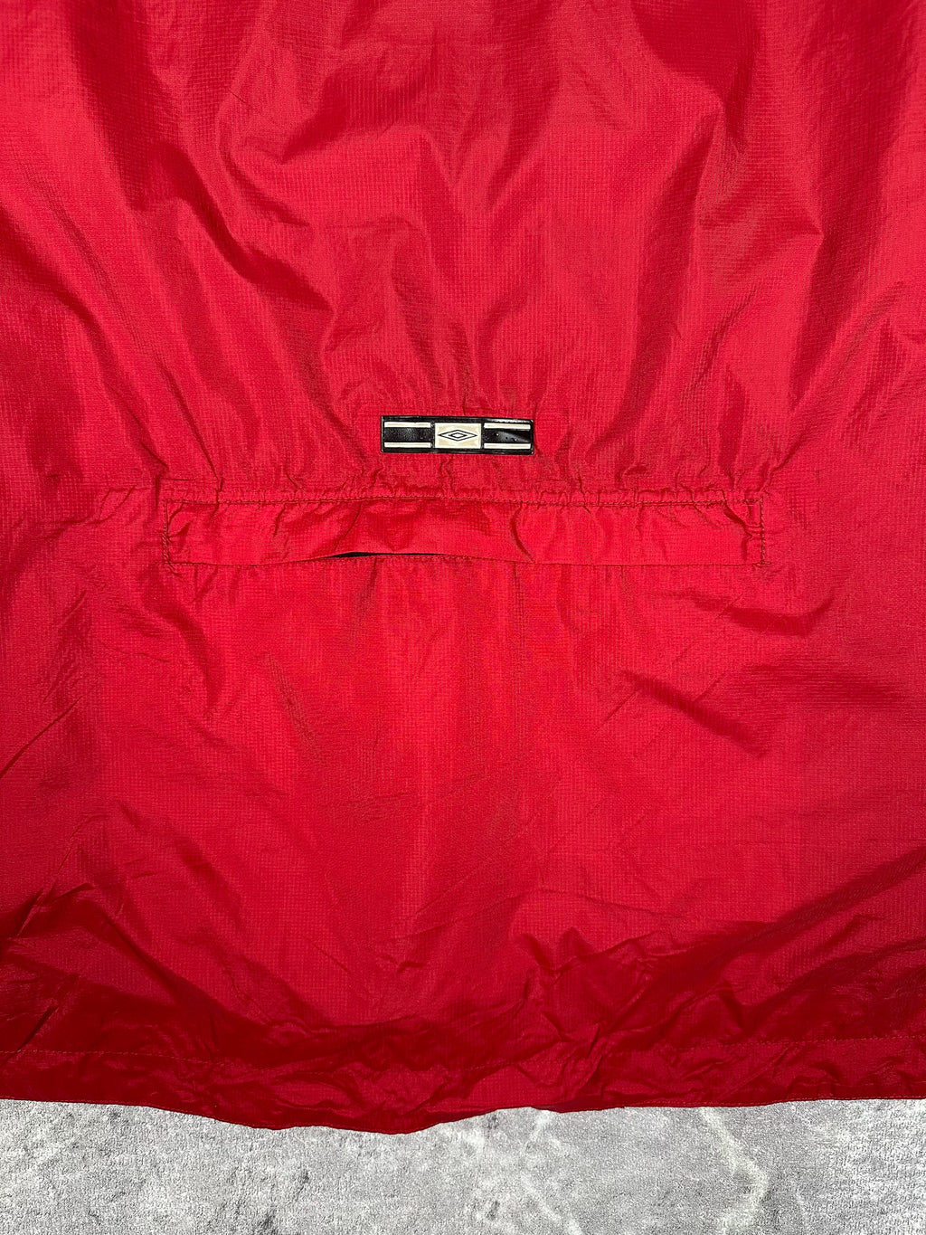 Vintage 90s Umbro 3M Small Logo Windbreaker Jacket (L)