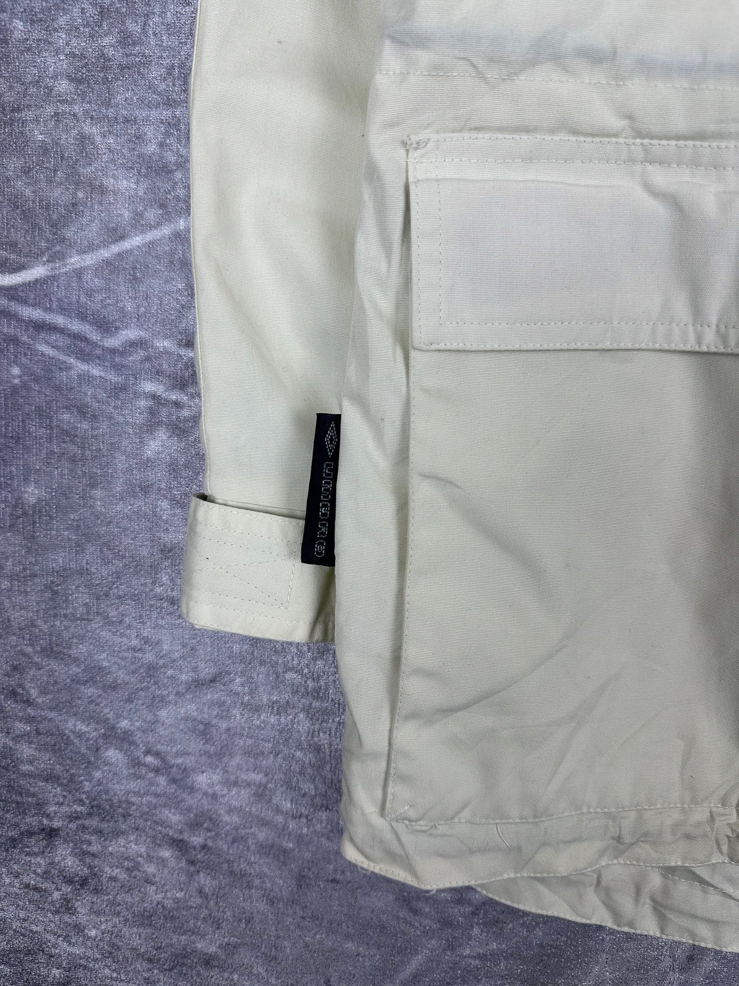 Vintage 00s Umbro Hooded Multi Pocket Windbreaker Jacket (S)