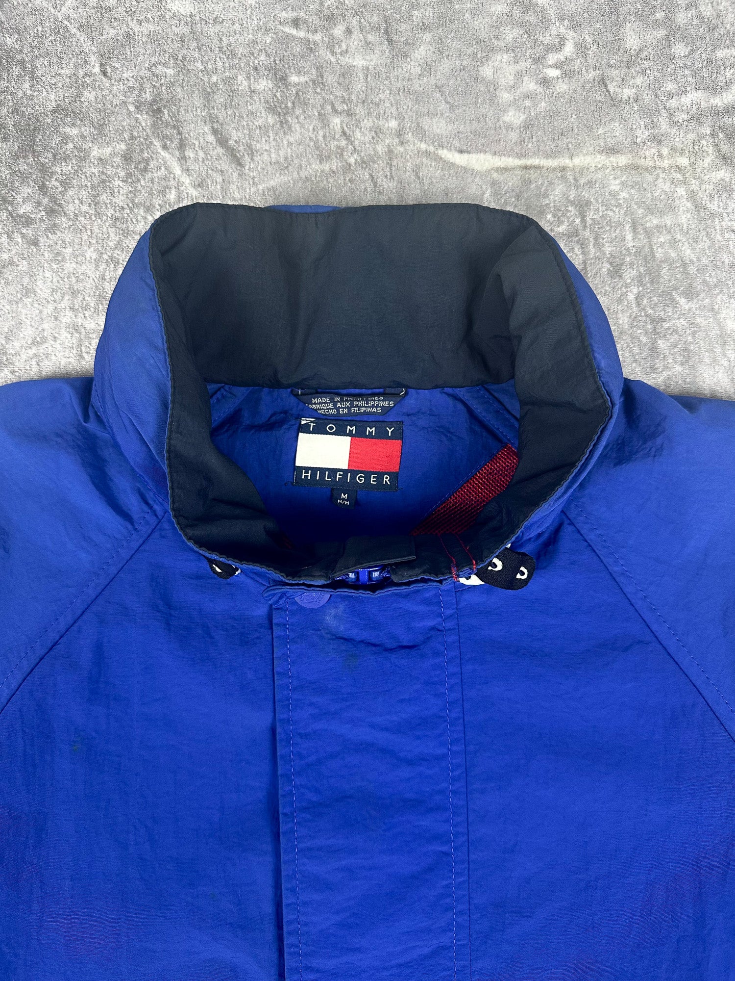 Vintage 90s Tommy Hilfiger Embroidered Collar Spellout Flag Patch Windbreaker Jacket (L)