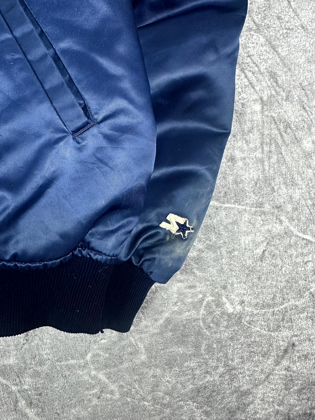 Vintage 90s Starter Pro Line Chicago Bears NFL Satin Bomber Jacket (L)