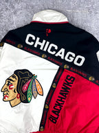 Vintage 90s Pro Player Chicago Blackhawks NHL Embroidered Spellout Puffer Jacket (XL)