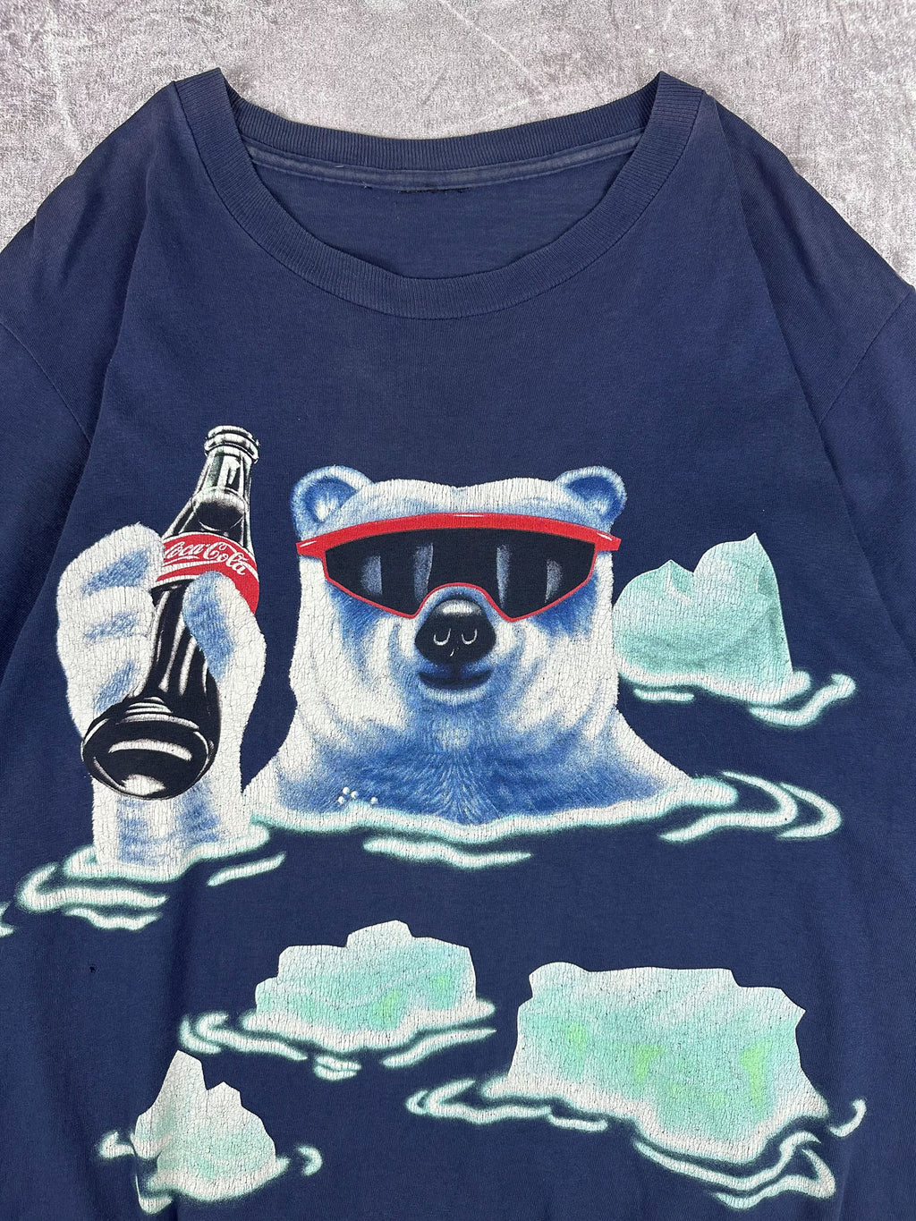 Vintage 1995 The Coca-Coola Company Polar Bear Graphic T-Shirt (XL)