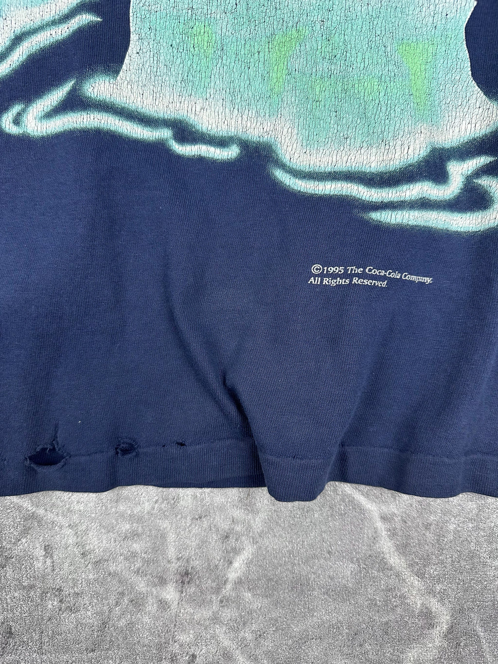 Vintage 1995 The Coca-Coola Company Polar Bear Graphic T-Shirt (XL)