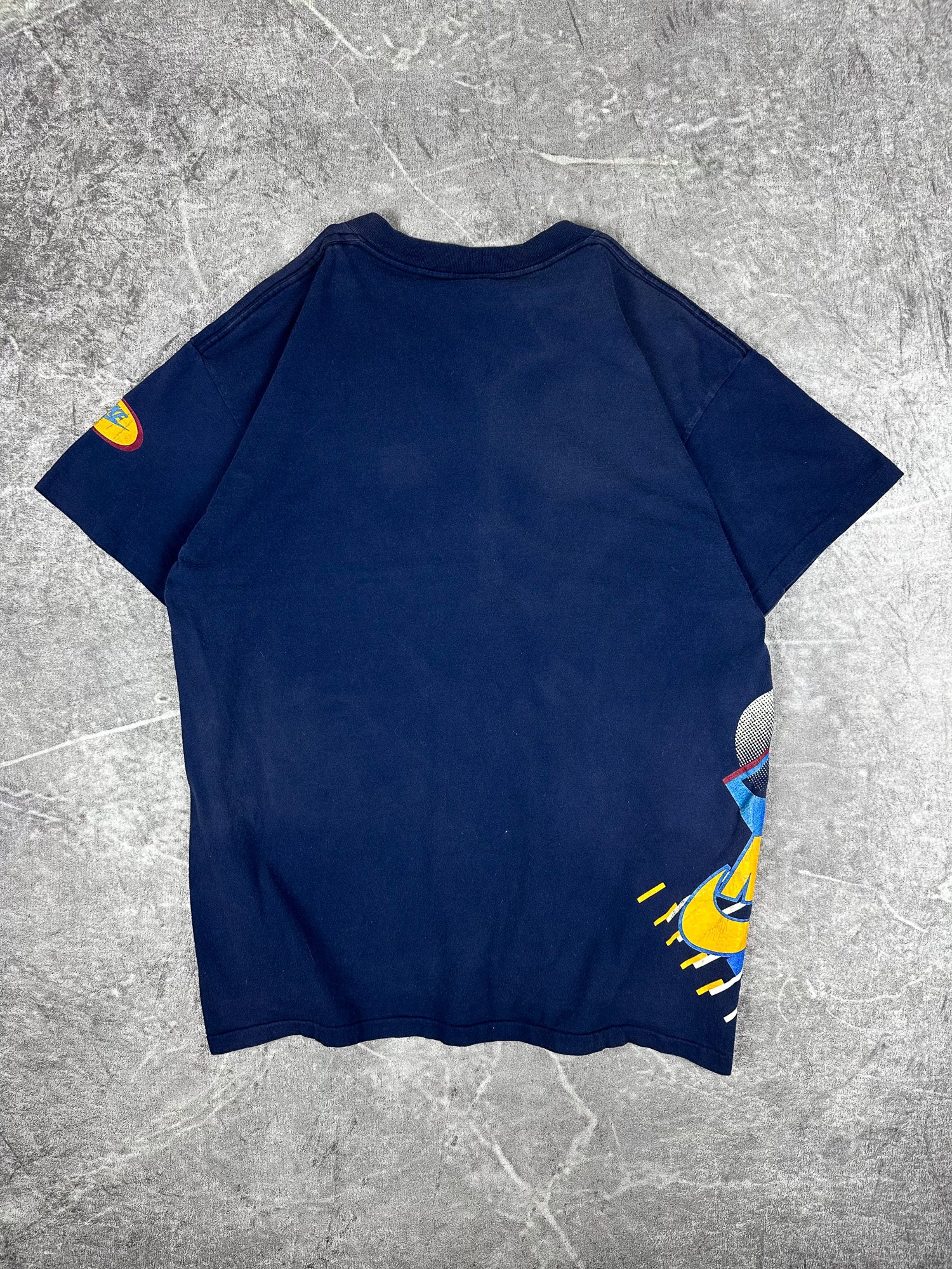 Vintage 90s Nike Wrap Around Abstract Geometric Side Print Swoosh T-Shirt (L)