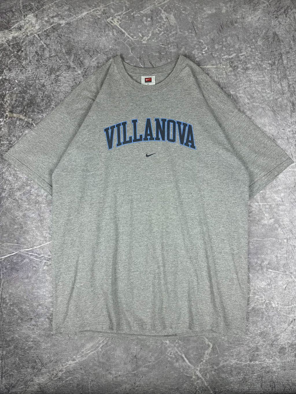 Vintage 00s Nike Team Villanova University Mini Centre Swoosh College T-Shirt (XL)