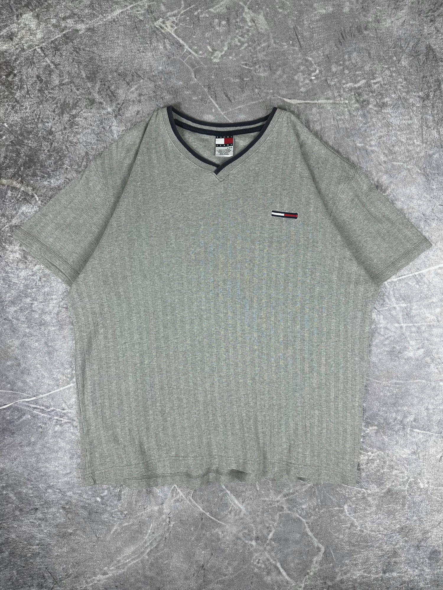 Vintage 90s Tommy Hilfiger Embroidered Flag Logo V-Neck Vertical Texture Knitted T-Shirt (M)