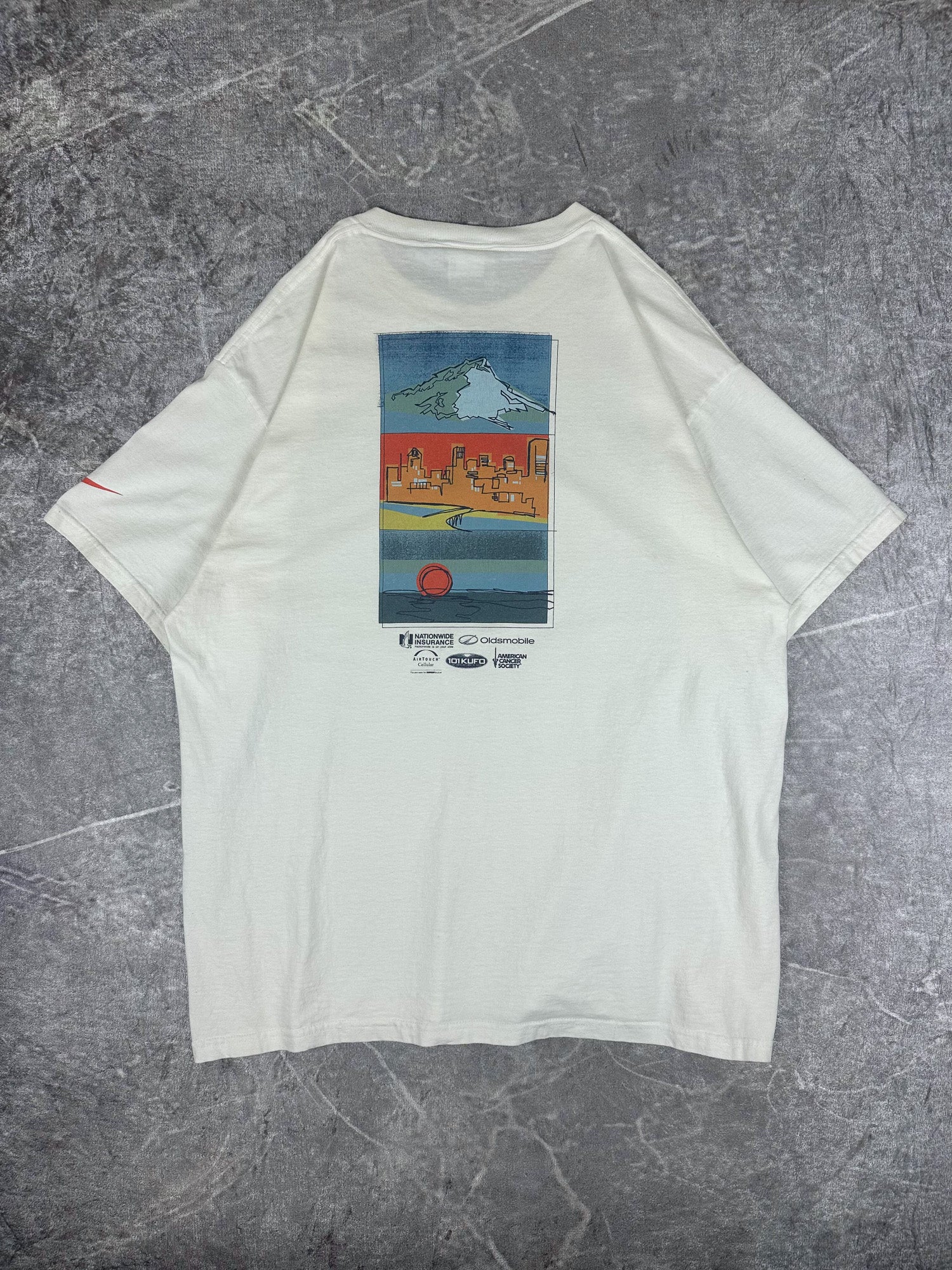 Vintage 90s 1997 Nike Nationwide Insurance 'Hood to Coast' 196 Mile Relay T-Shirt (L)