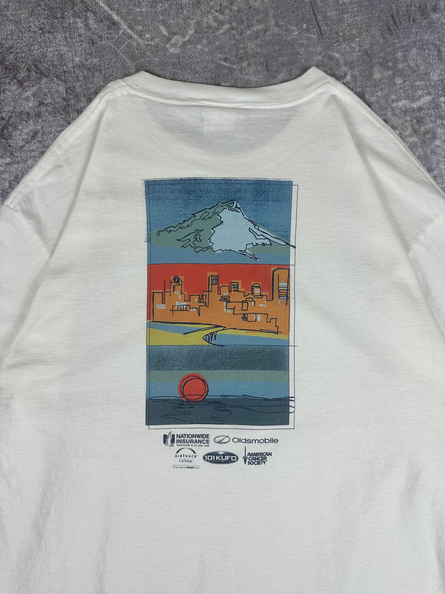 Vintage 90s 1997 Nike Nationwide Insurance 'Hood to Coast' 196 Mile Relay T-Shirt (L)