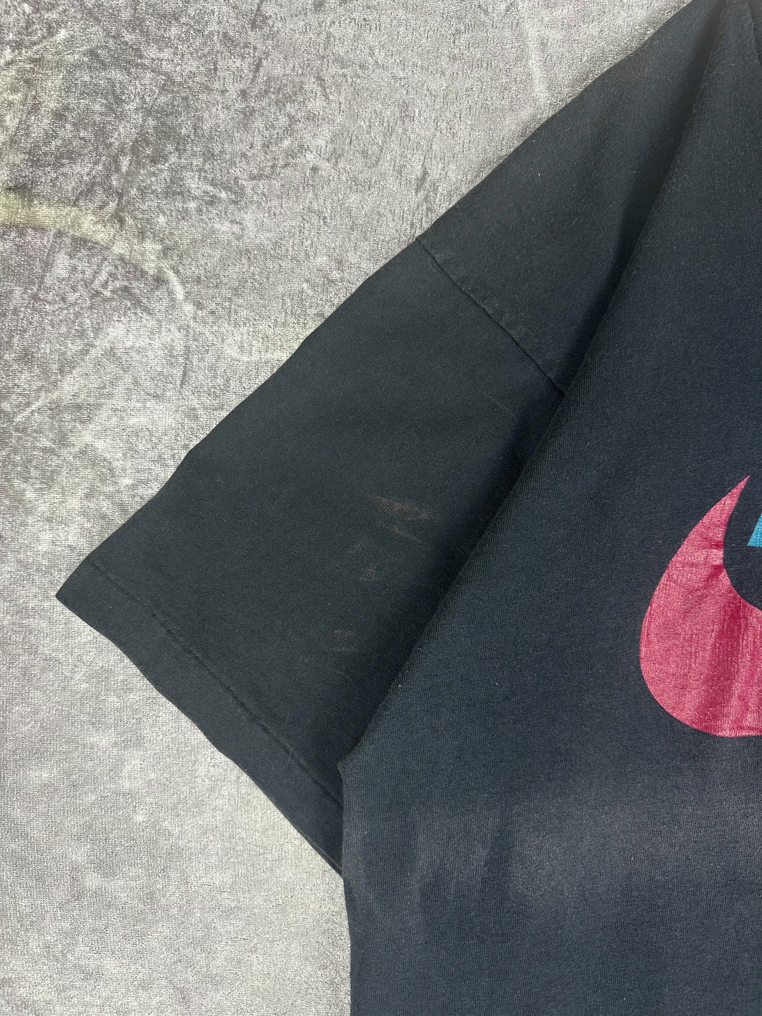 Vintage 90s Nike Air Big Logo Graphic Swoosh T-Shirt (XL)