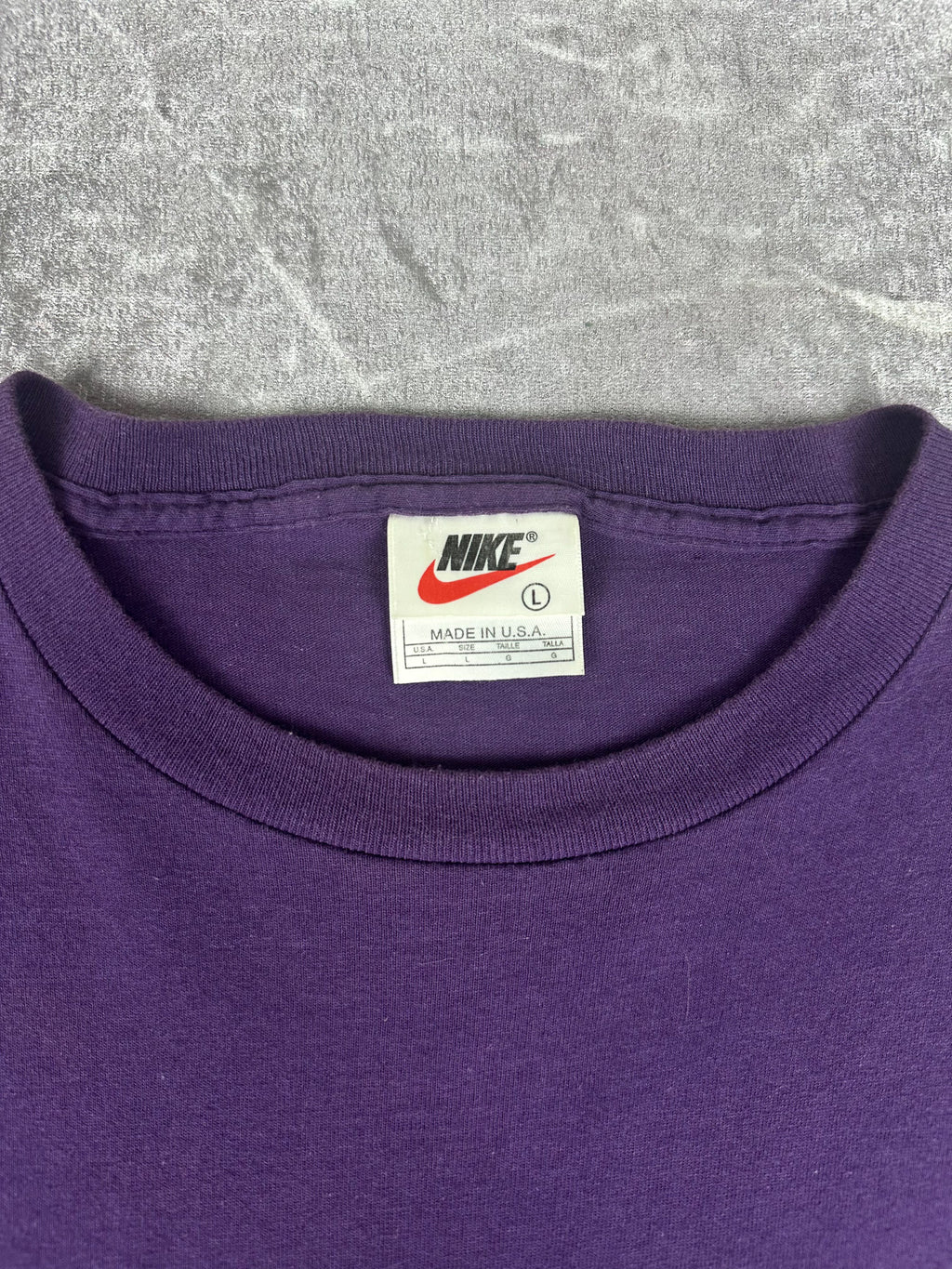 Vintage 90s Nike Small Club Logo Embroidered Swoosh T-Shirt (XL)