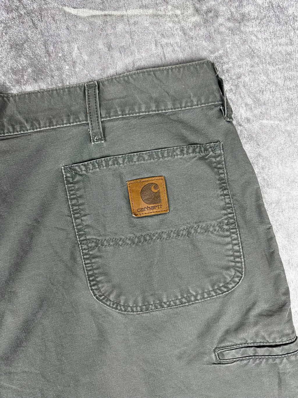 Vintage 00s Carhartt B144 Carpenter Canvas Workwear Baggy Relaxed Shorts (41)
