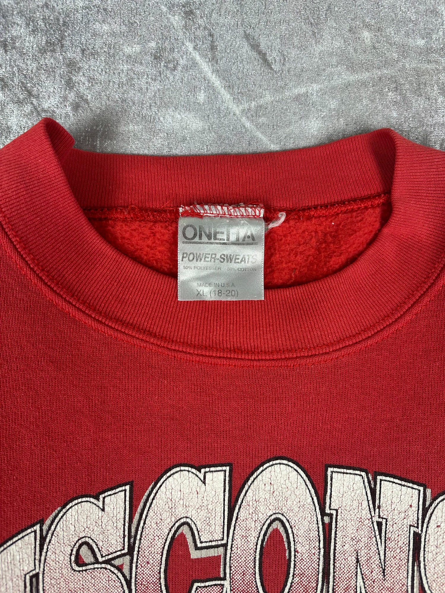Vintage 90s 1994 Wisconsin Badgers NCAA Rosebowl Graphic Sweatshirt (L)