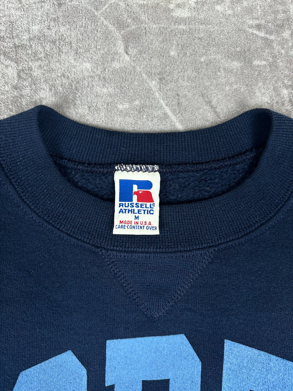 Vintage 90s Russell Athletic North Carolina State University Tar Heels NCAA College Sweatshirt (M)