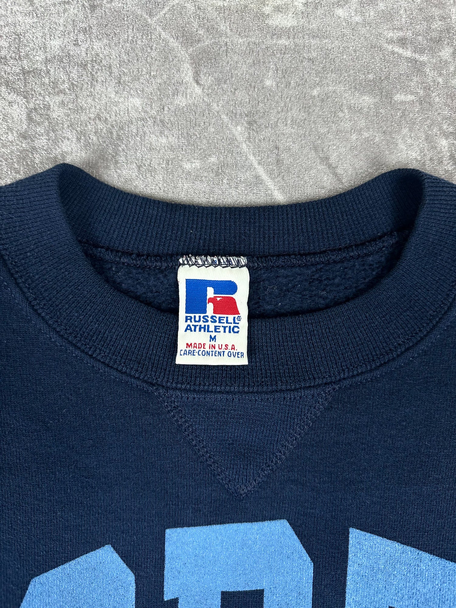 Vintage 90s Russell Athletic North Carolina State University Tar Heels NCAA College Sweatshirt (M)