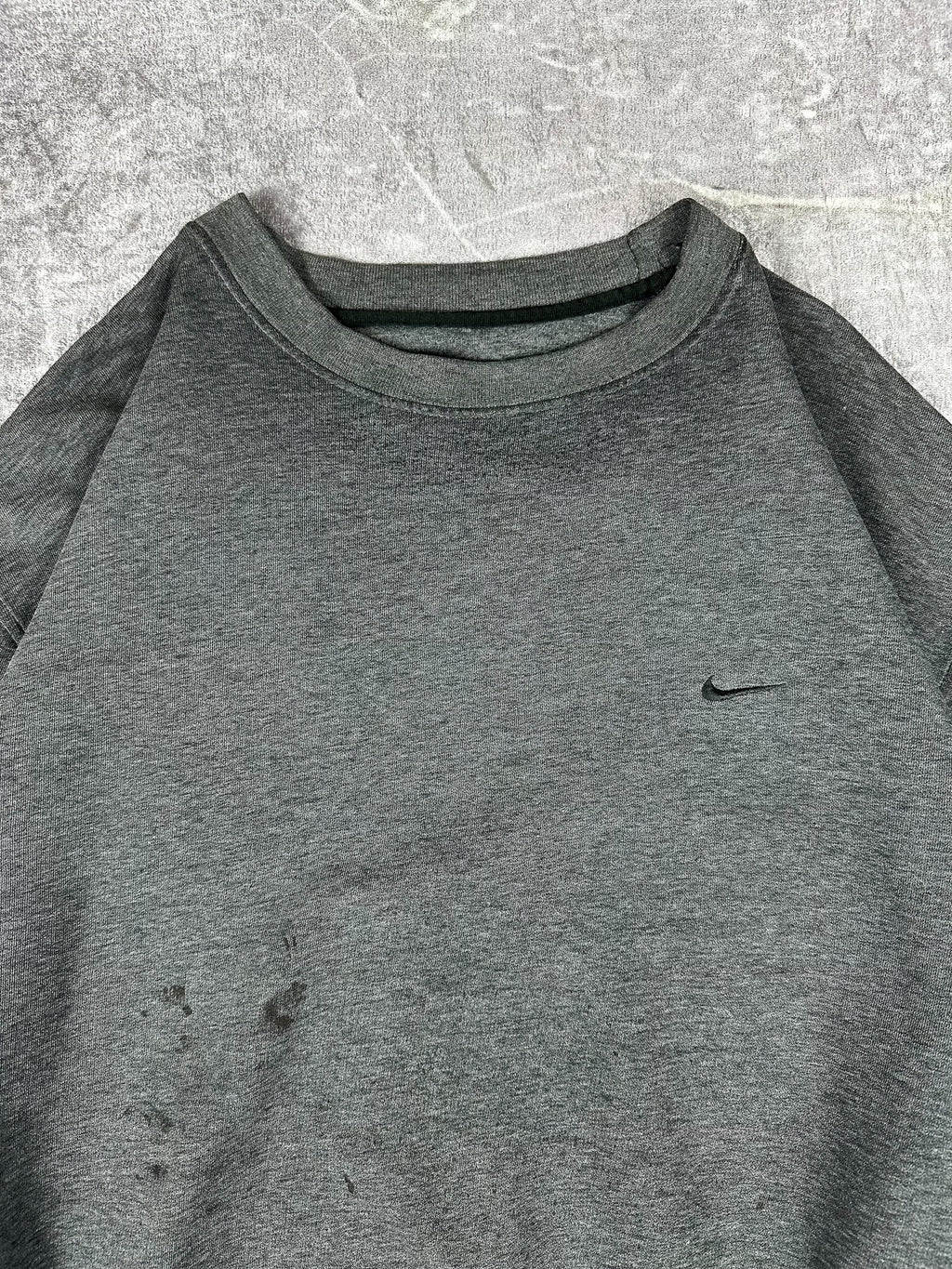 Vintage 00s Nike Embroidered Mini Swoosh Crewneck Sweatshirt (2XL)