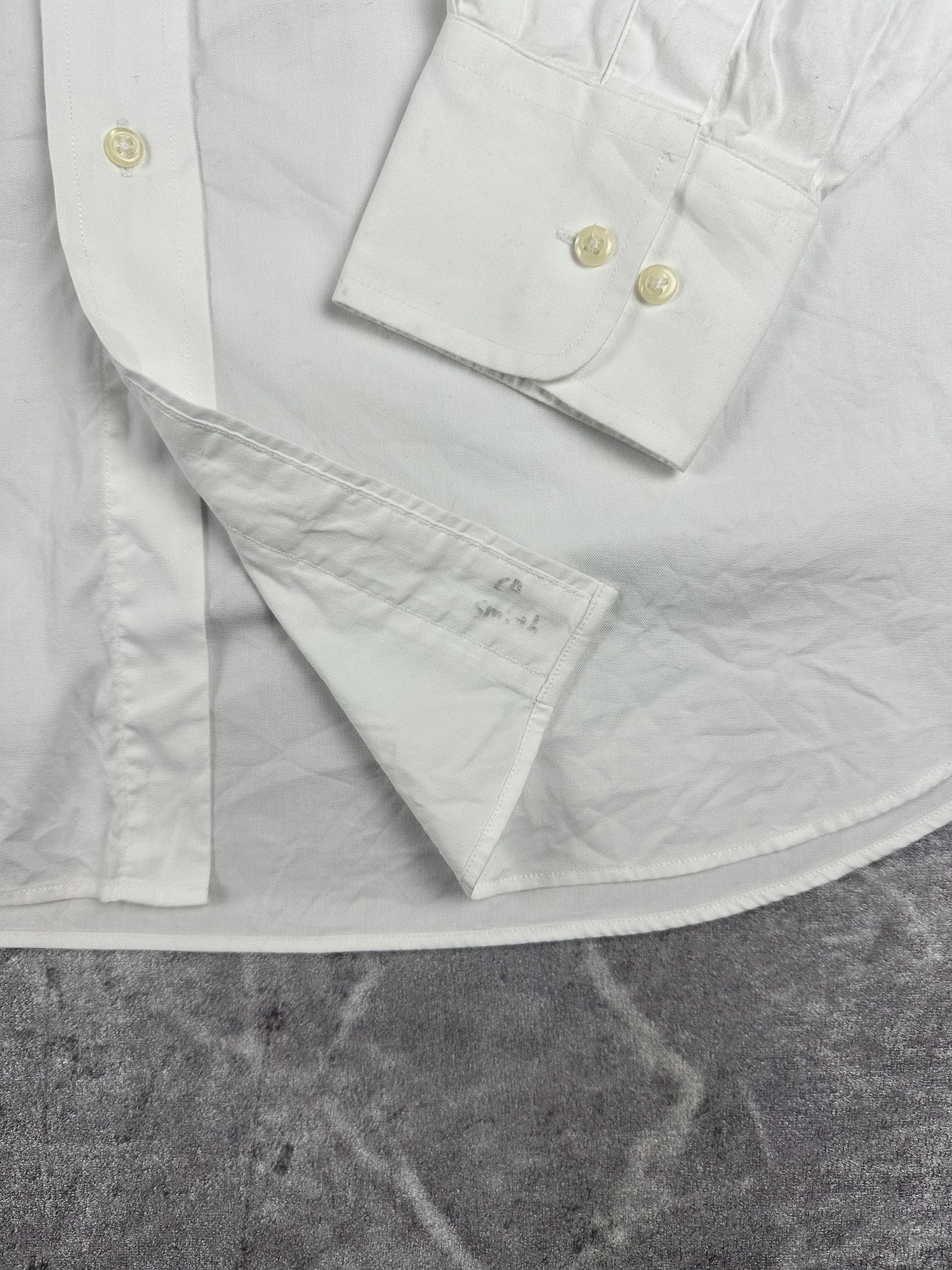 Vintage 00s 2006 Tommy Hilfiger Long Sleeve Button Up Shirt (XL)