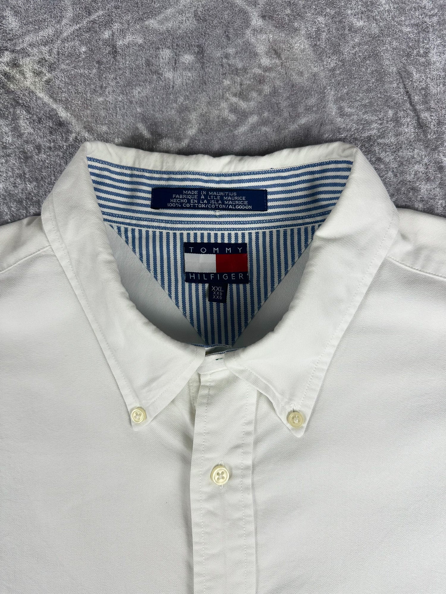 Vintage 00s 2000 Tommy Hilfiger Embroidered Crest Long Sleeve Button Up Shirt (2XL)