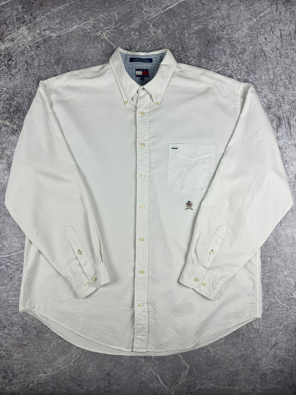Vintage 00s 2000 Tommy Hilfiger Embroidered Crest Long Sleeve Button Up Shirt (2XL)