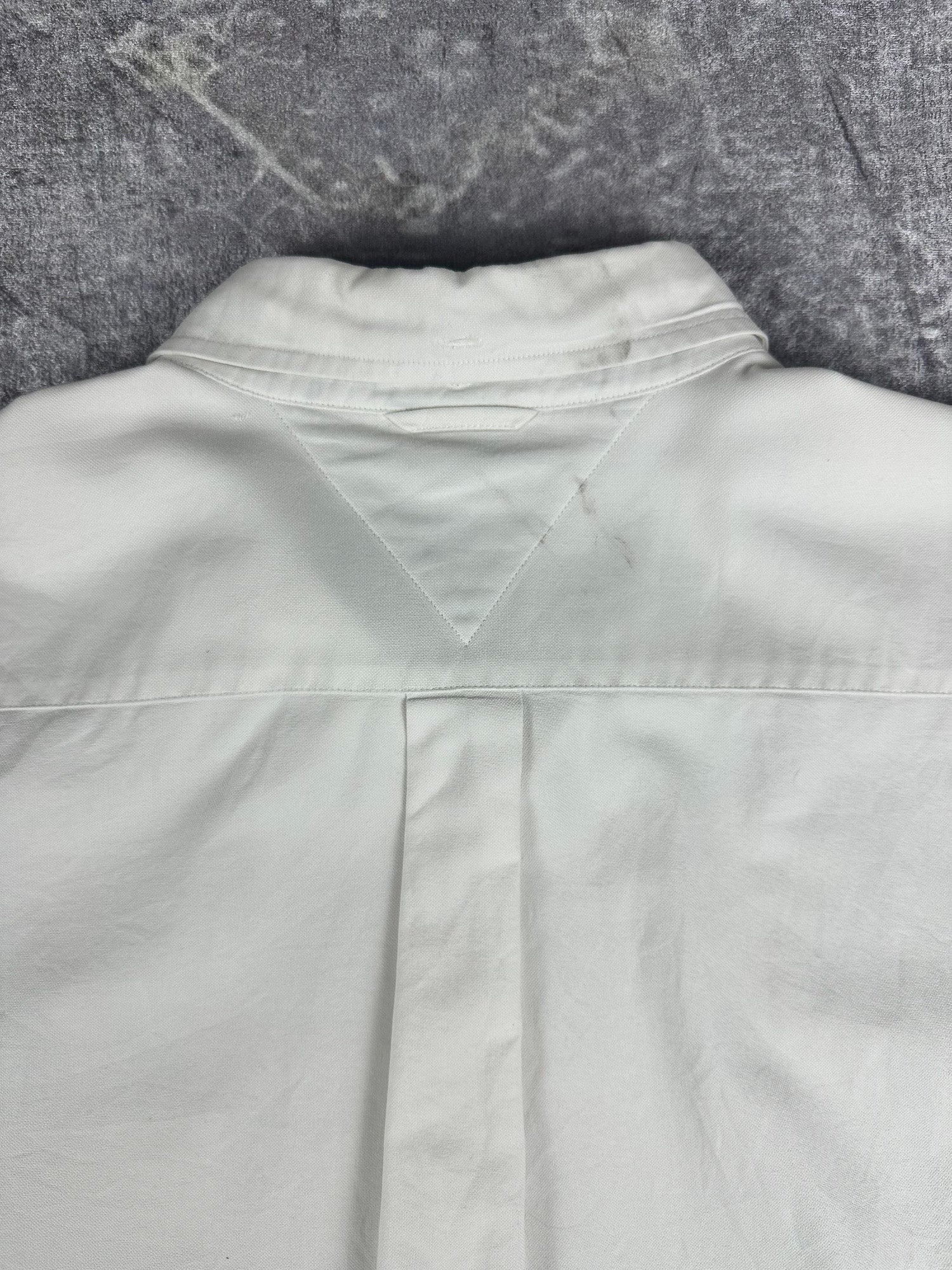 Vintage 00s 2000 Tommy Hilfiger Embroidered Crest Long Sleeve Button Up Shirt (2XL)