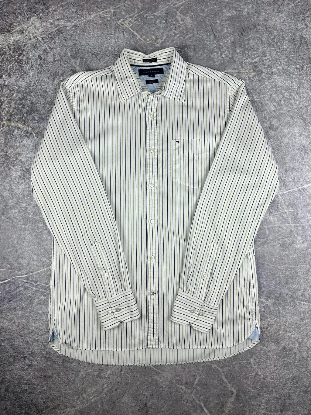 Preloved 2010s 2011 Tommy Hilfiger Small Flag Vertical Pin Stripe Long Sleeve Button Up Shirt (M)