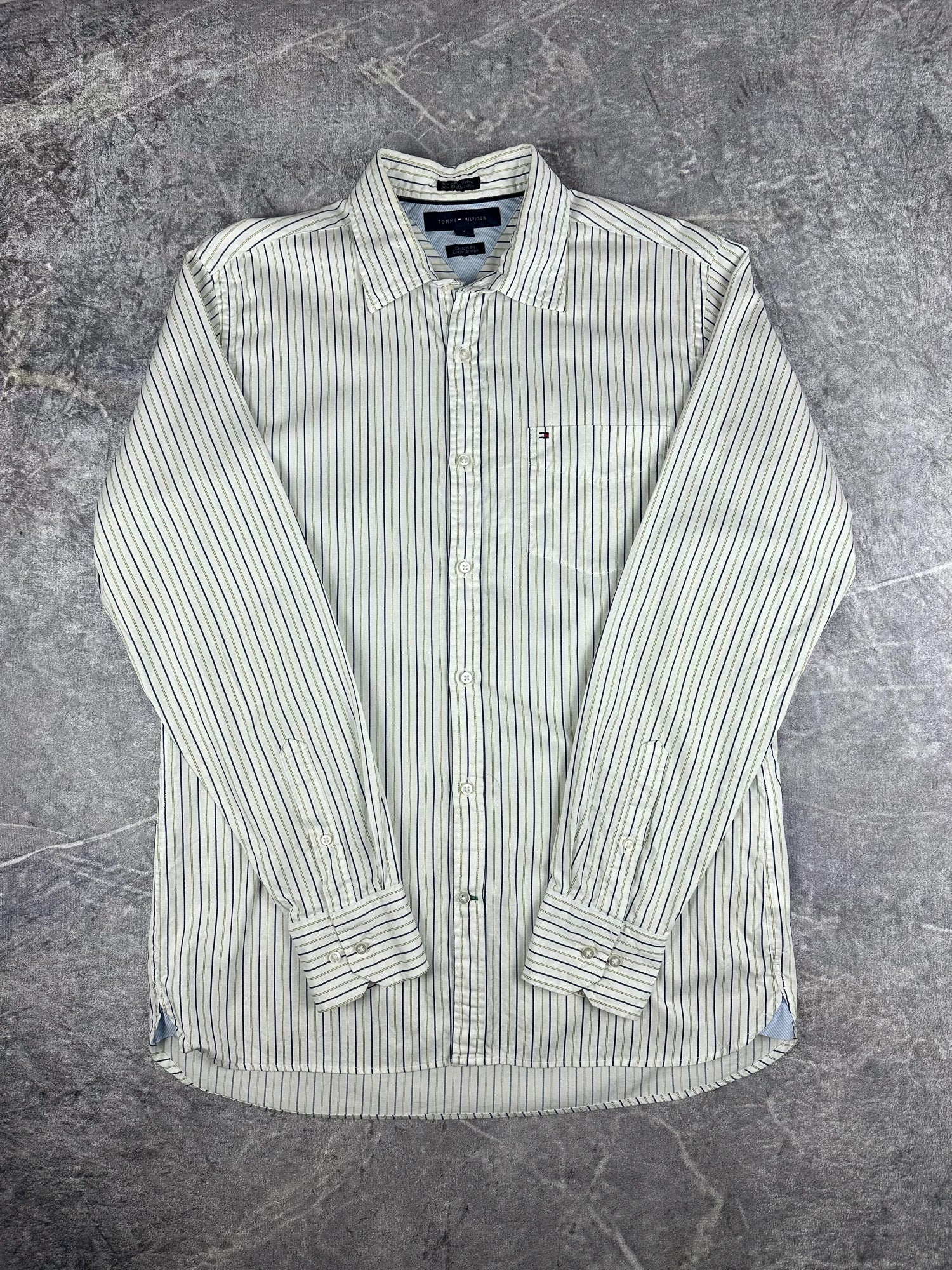 Preloved 2010s 2011 Tommy Hilfiger Small Flag Vertical Pin Stripe Long Sleeve Button Up Shirt (M)