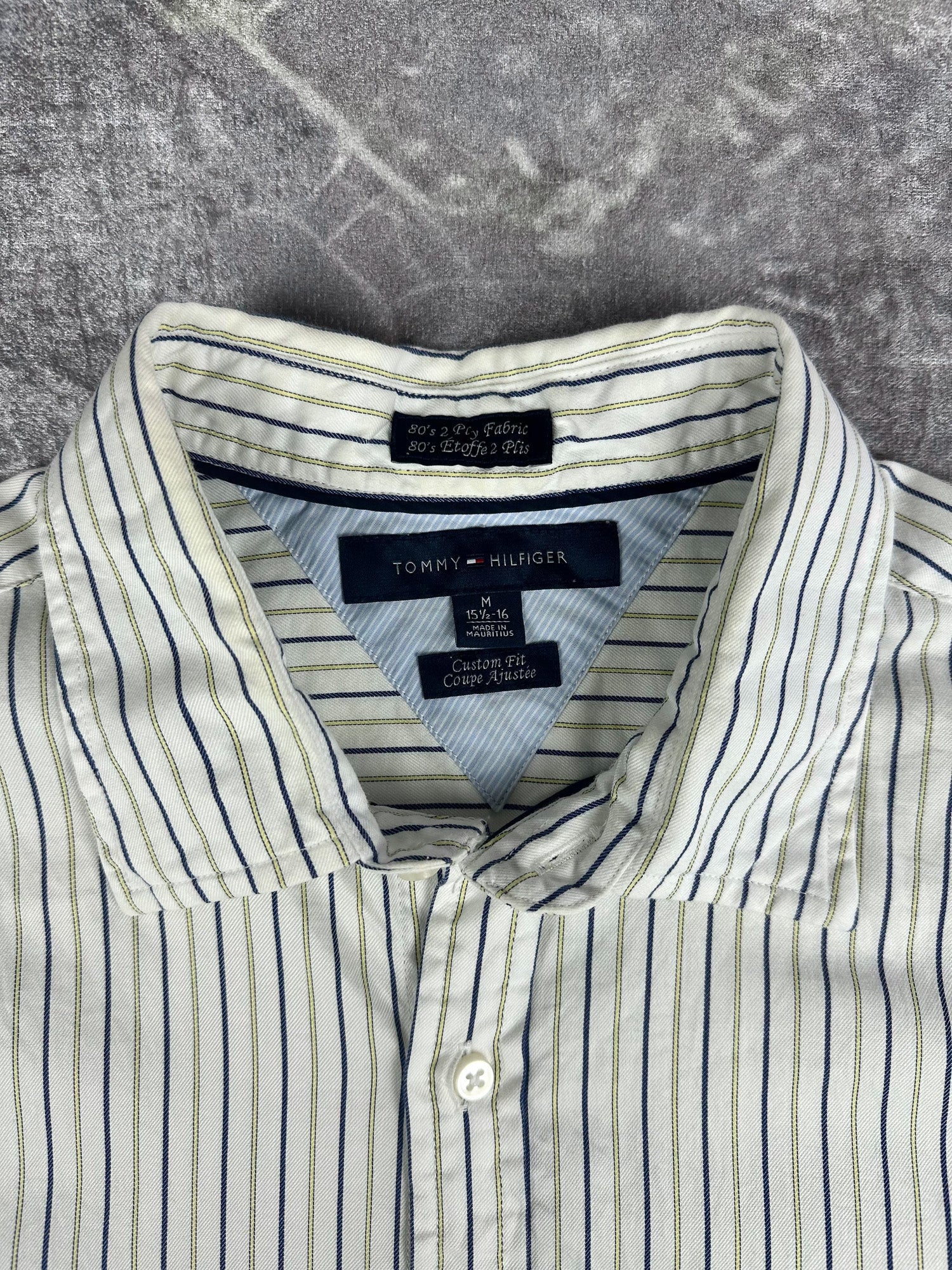 Preloved 2010s 2011 Tommy Hilfiger Small Flag Vertical Pin Stripe Long Sleeve Button Up Shirt (M)