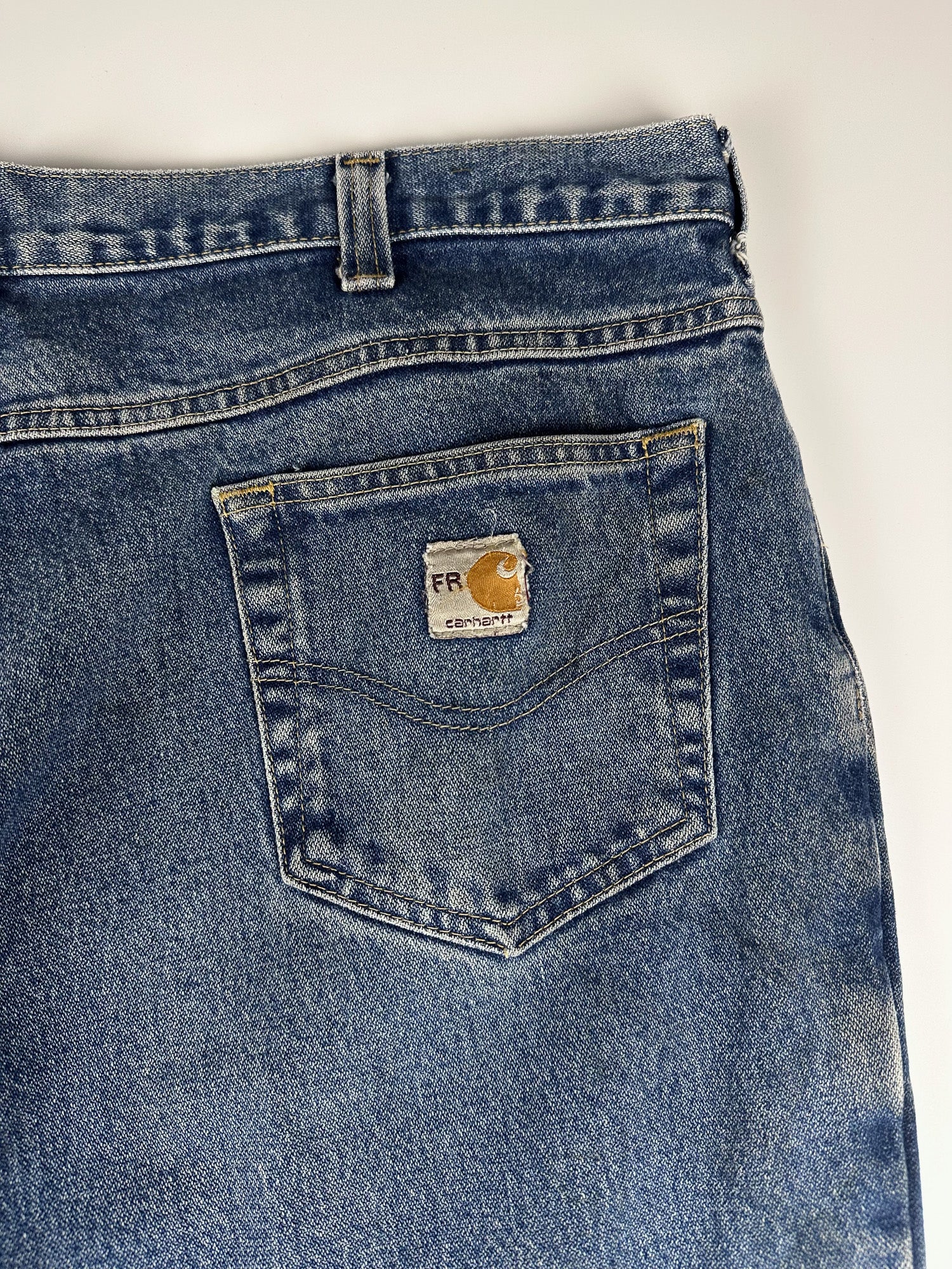 Vintage 00s Carhartt Flame Resistant Heavyweight 5-Pocket Denim Carpenter Jeans (40x30)