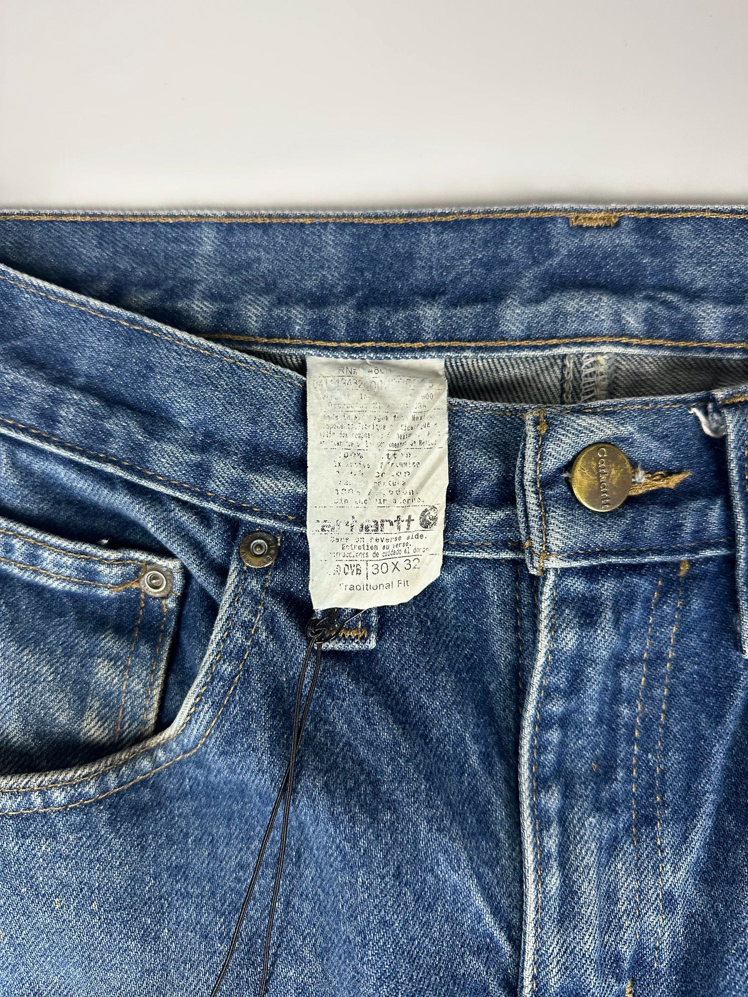 Preloved 2010s Carhartt B480 Traditional Straight Fit 5-Pocket Carpenter Jeans (30x31)