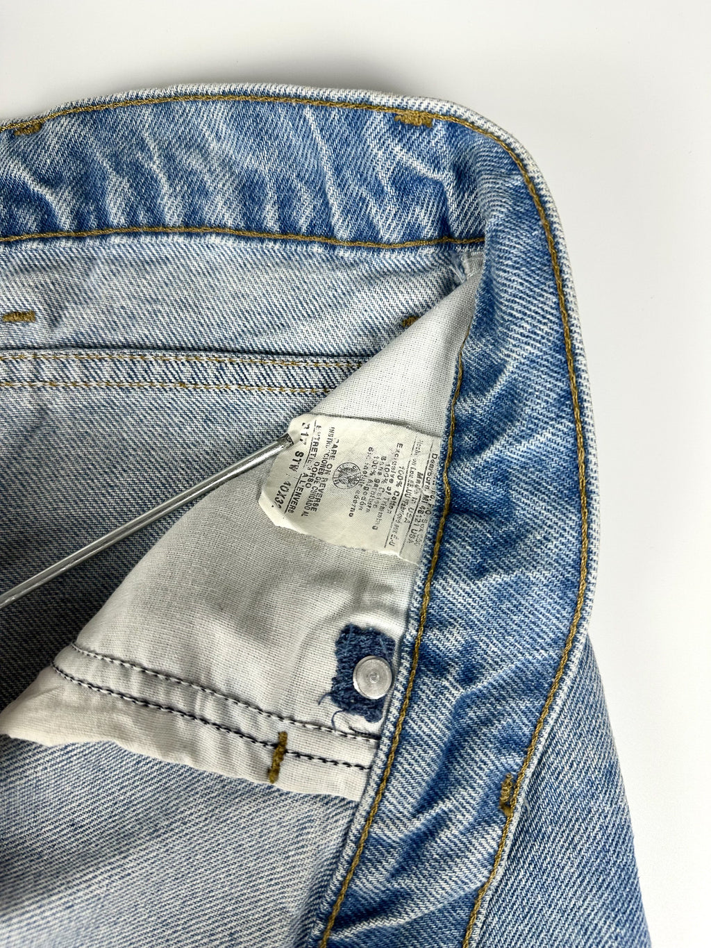 Vintage 90s Carhartt B17 Made in USA Relaxed Straight Fit Workwear Carpenter Jeans (40x31)