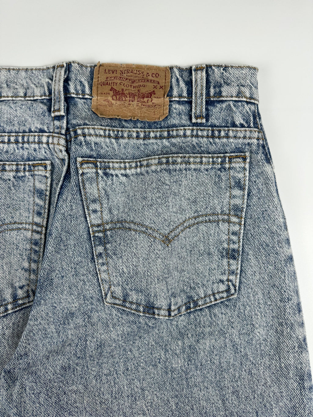 Vintage 90s 1990 Levi's 550 Made in USA Relaxed Fit Acid Wash Denim Jeans (31x29)