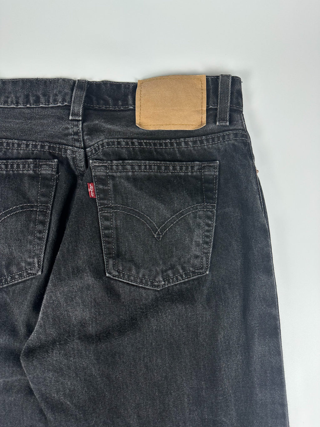 Vintage 90s 1997 Levi's 575 Made in Australia Relaxed Fit Denim Jeans (29x26)