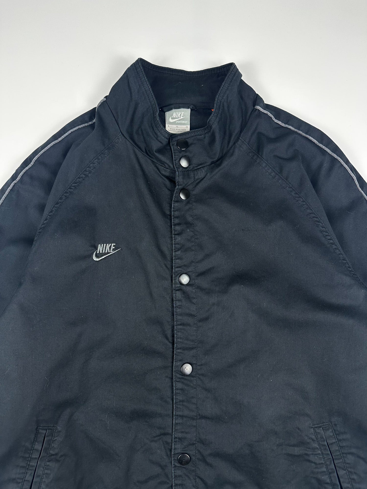 Vintage 00s Nike Embroidered Club Logo Snap Button Sleeve Piped Bomber Jacket (L)
