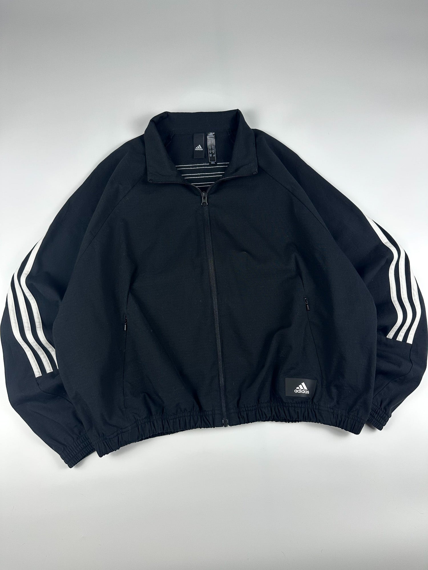 Preloved Adidas Primegreen 3 Stripe Wrap Around Track Jacket (M)
