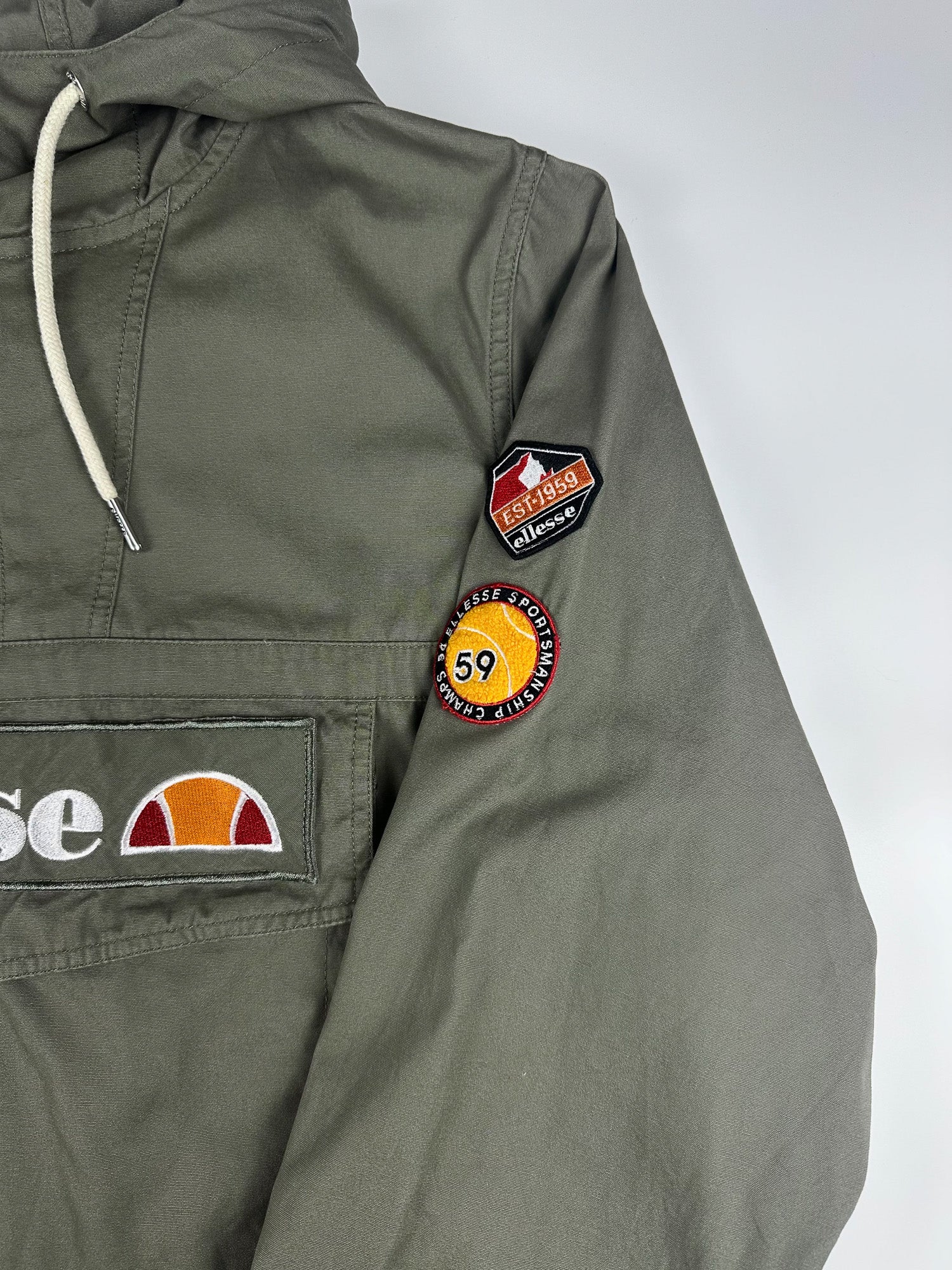 Preloved Ellesse 1/4 Zip Embroidered Logo Patch Hooded Anorak Jacket (2XL)