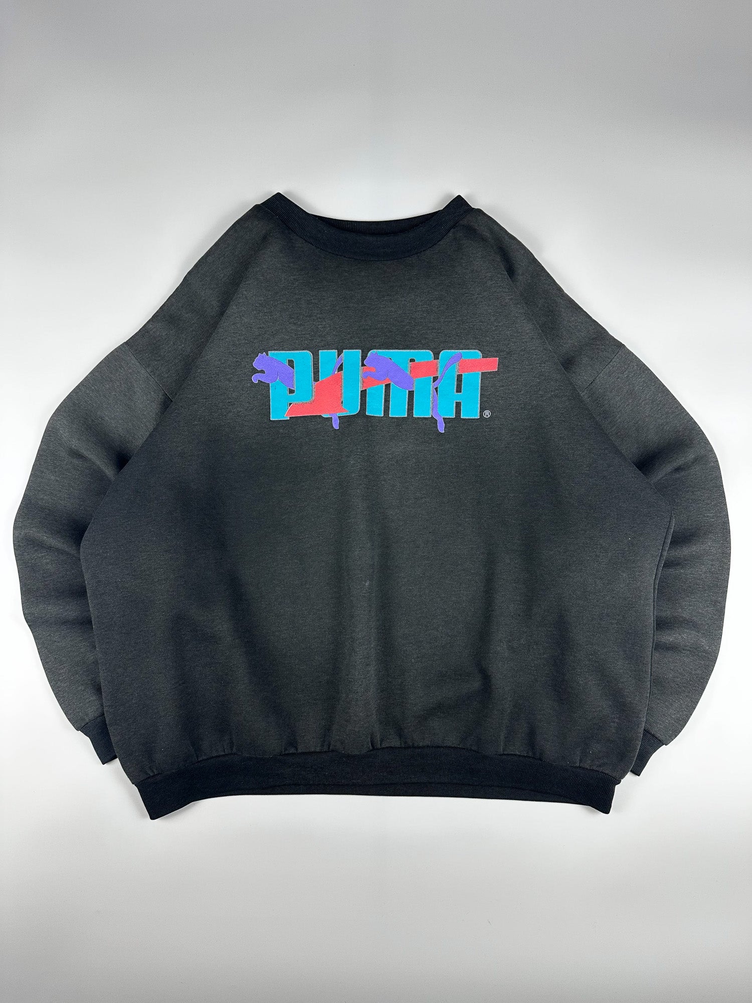 Vintage 80s Puma Centre Logo Spellout Graphic Crewneck Sweatshirt (L)