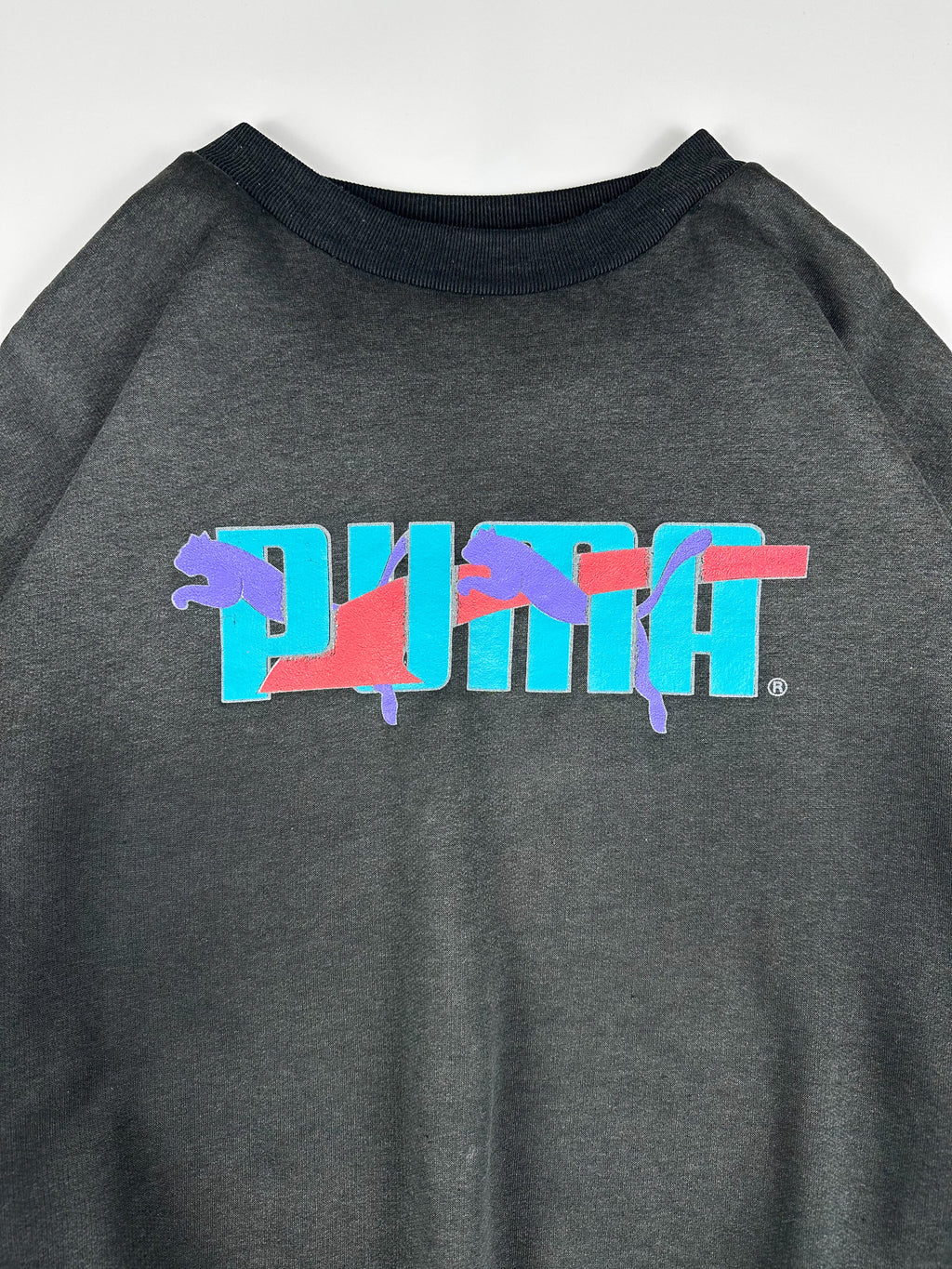 Vintage 80s Puma Centre Logo Spellout Graphic Crewneck Sweatshirt (L)