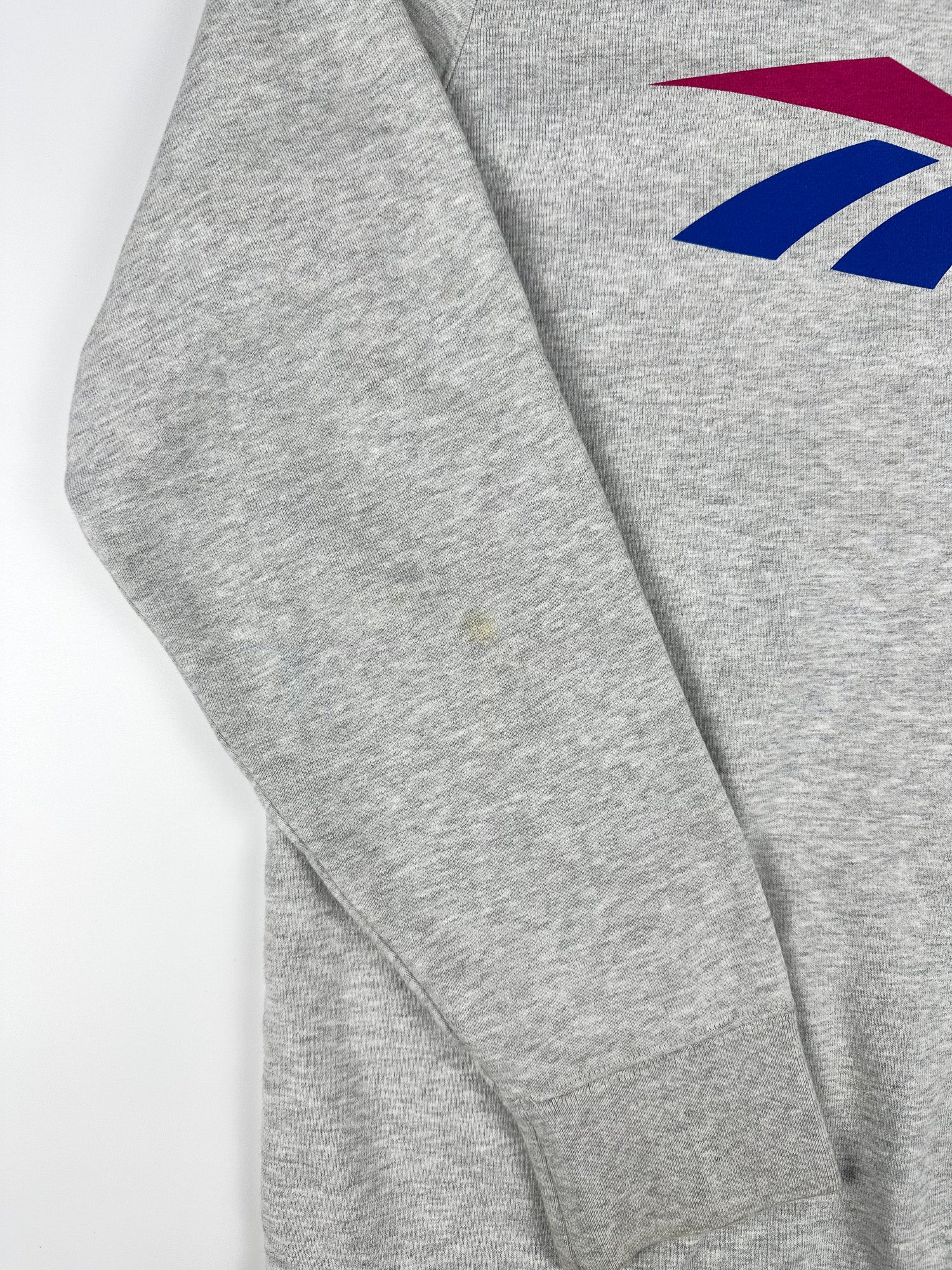 Preloved Reebok Classics Centre Logo Back Block Spellout Graphic Sweatshirt (L)