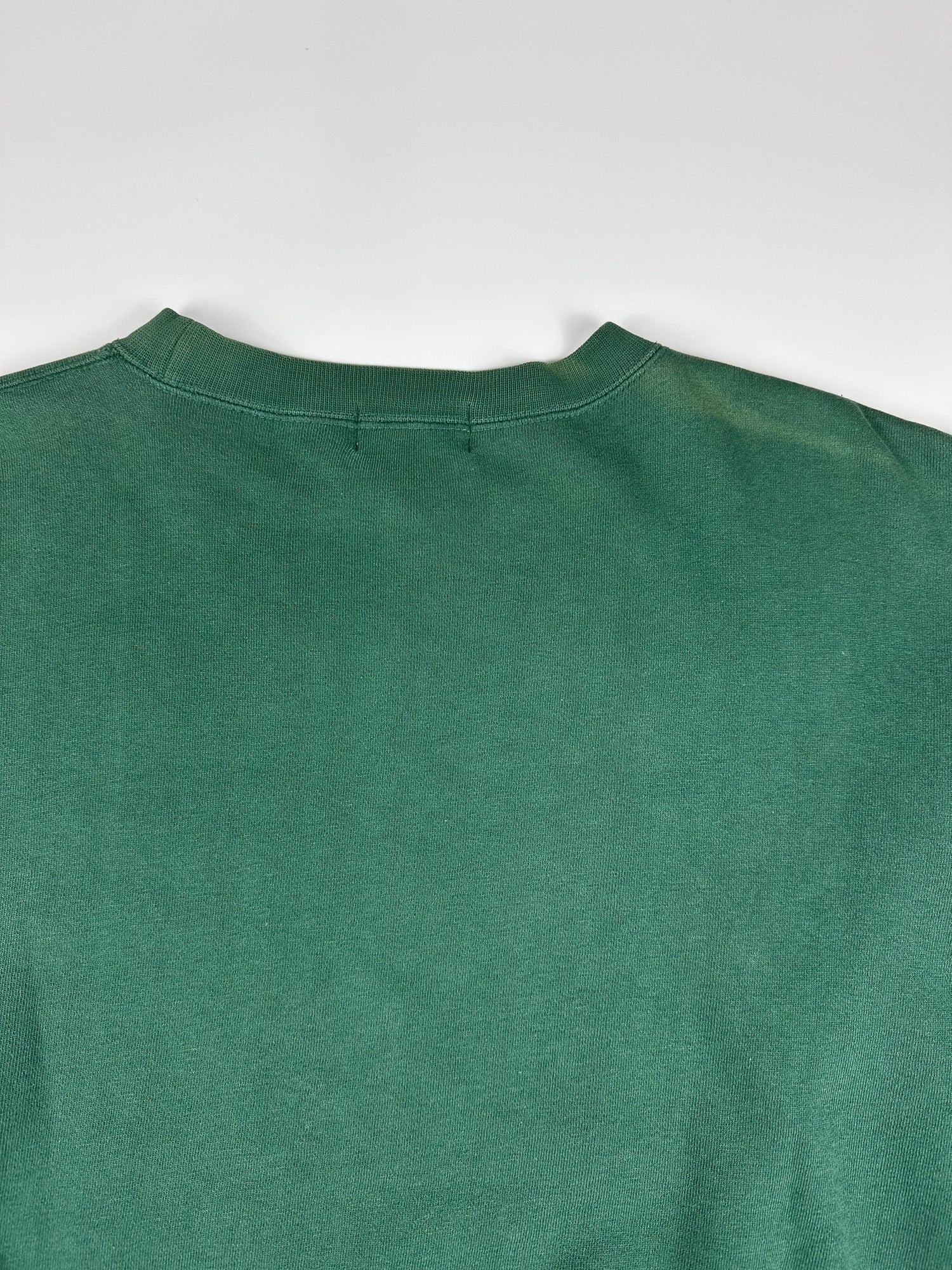 Vinntage 90s Hugo Boss America Embroidered Block Spellout Crewneck Sweatshirt (L/XL)